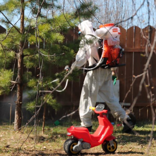 Обработка участка от клещей в Ноябрьске?